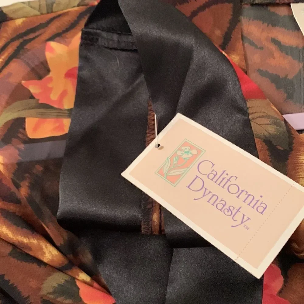 NWT California Dynasty Intimates FloralTwo Piece Set Size L